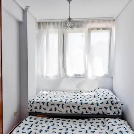 ¡nuevo! Apartamento Para 4 En Playa De La Concha En 수안세스